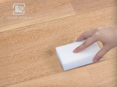 木地板縫隙太臟怎么處理？使用納米海綿一擦即凈